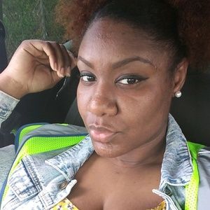 Meet your Posher, Lashaunti